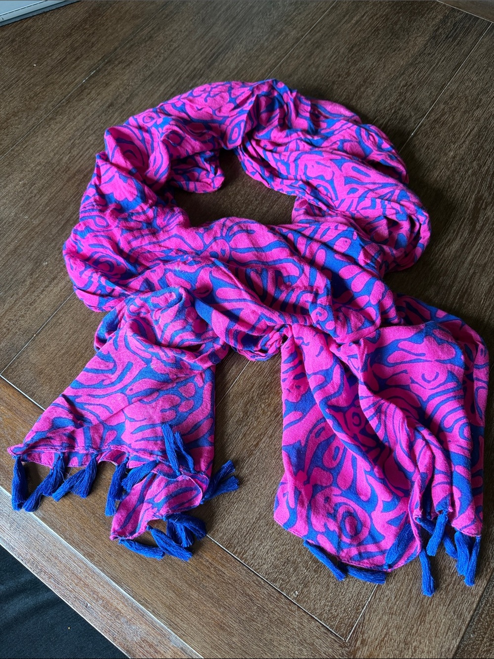 Vineyard Vines Hot Pink and Royal Blue Patterned Scarf